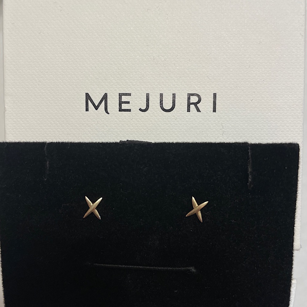 Mejuri X Studs (pair), 14K Yellow Gold